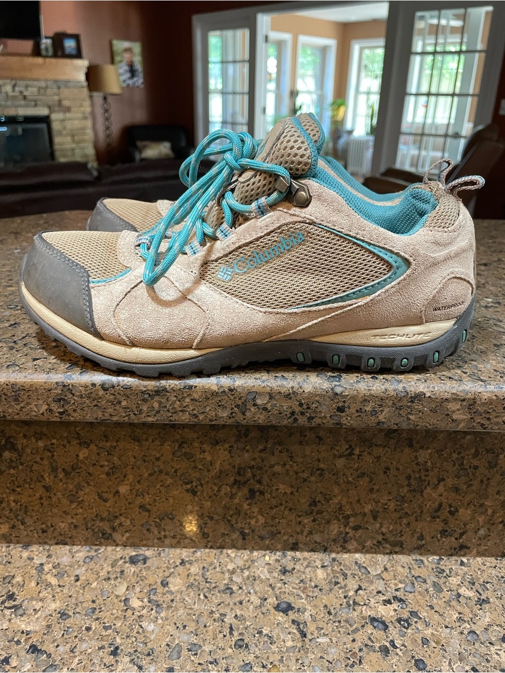 Columbia Access Point II Women 7.5 Tan & Teal Waterproof Hiking Shoe Extra Laces - Picture 3 of 10